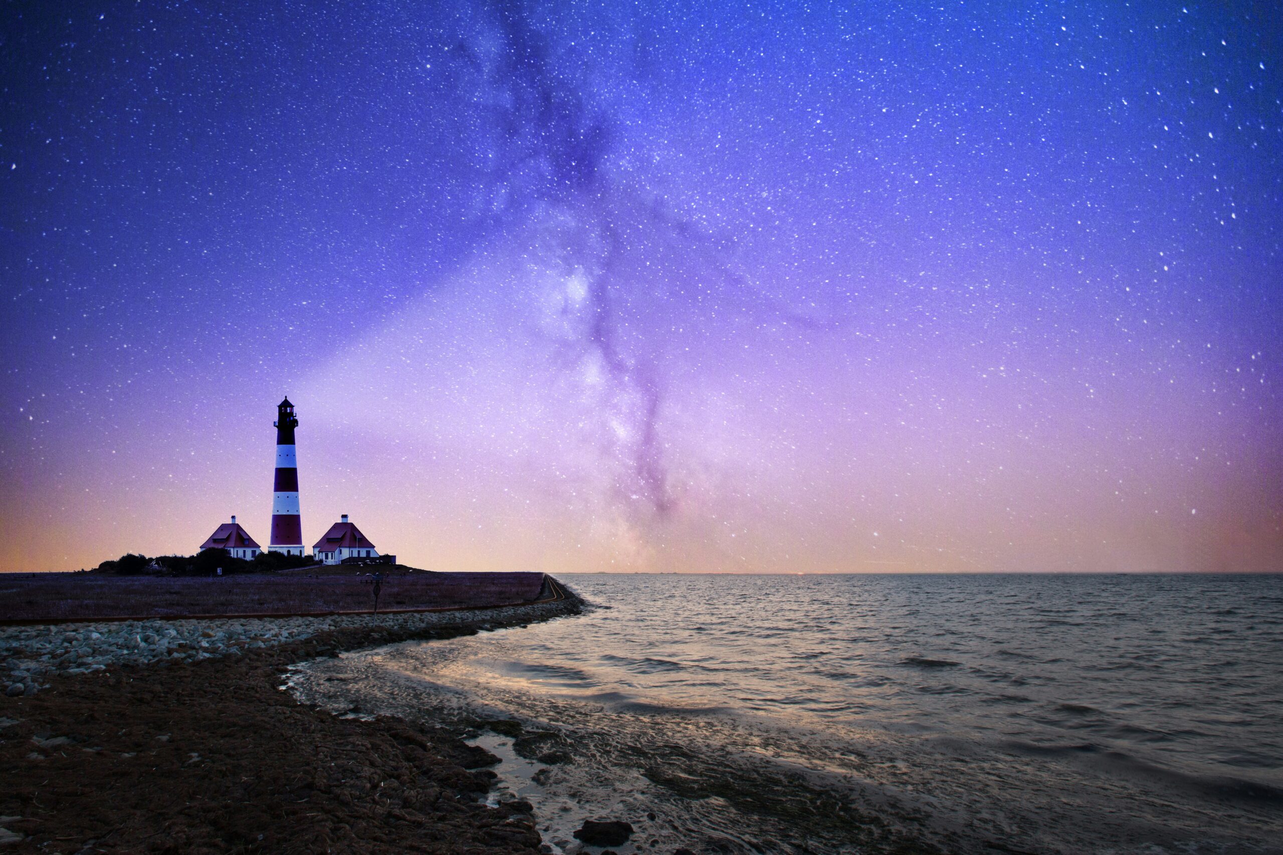 Services Robert Wiedemann D5OzyJ71mLI Unsplash Scaled
